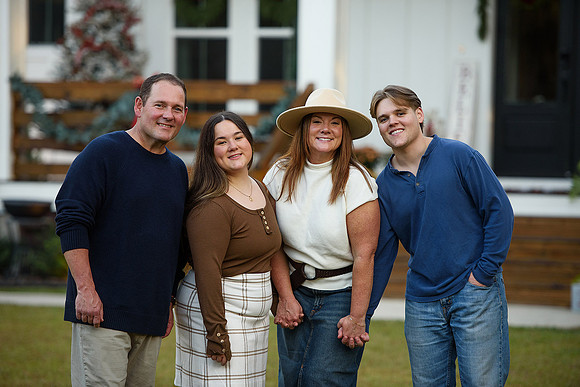 2025_HymelFamily_119