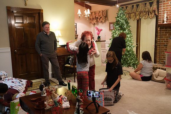 2021_MawMaw_TreeTrim-002