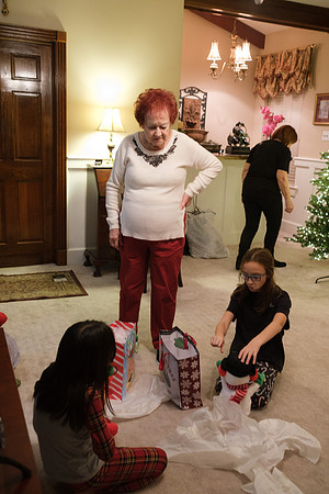 2021_MawMaw_TreeTrim-012